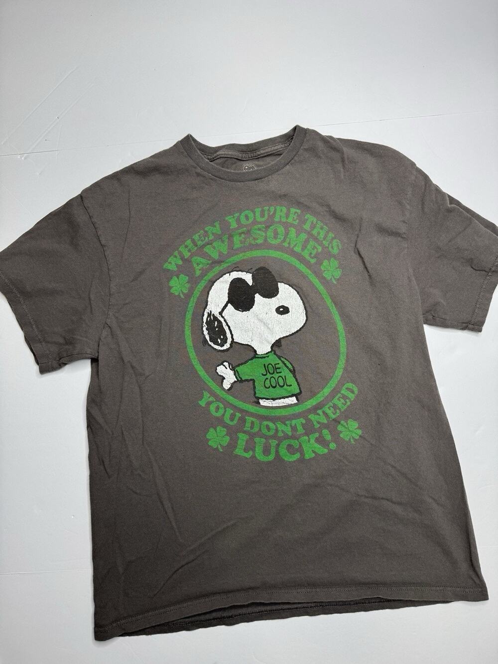 Peanuts Snoopy Joe Cool T Shirt Mens L Gray St Patricks Day Shamrock Lucky Tee